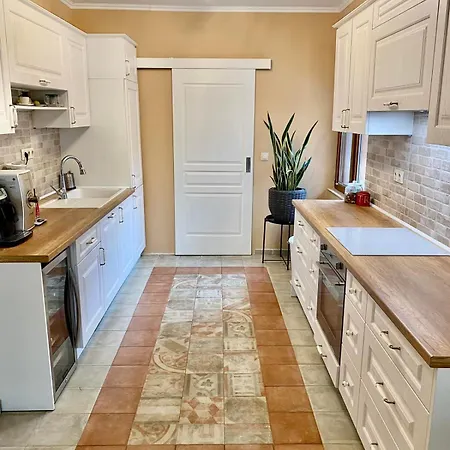 Modern With Garden In Evksinograd, By Flat Manаger * Várna