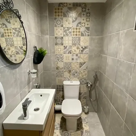 Modern With Garden In Evksinograd, By Flat Manаger * Warna